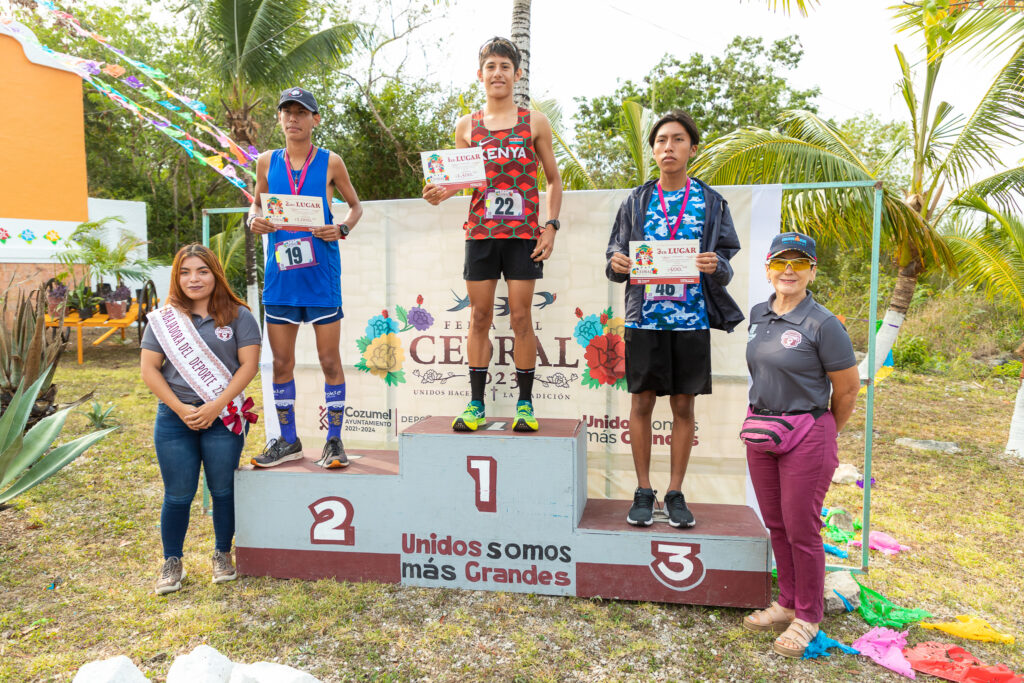 BRUNO LARIOS Y NAOMY HILER IMPONEN SU LEY EN LA CARRERA DE EL CEDRAL ...